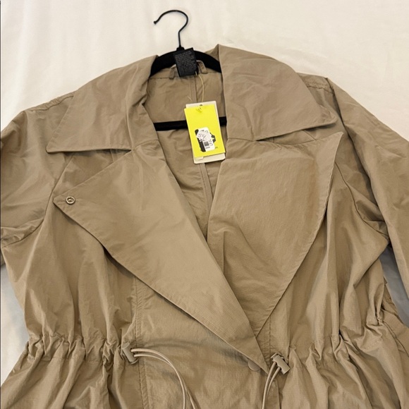 All in Motion Beige Lightweight Trench Coat Utility Jacket Small - Picture 10 of 10